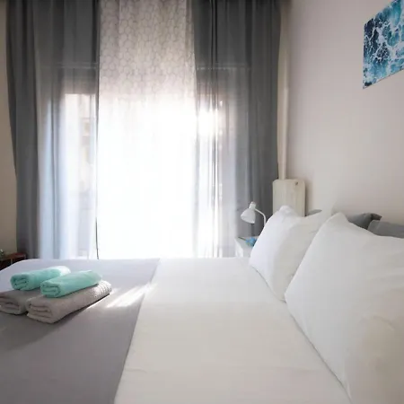 Houseloft Seasons Park Apartment